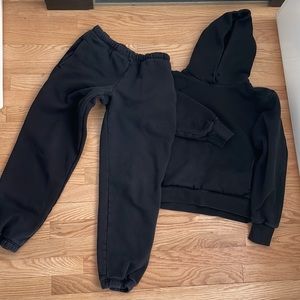 Aritzia Super World The Super Puff Relaxed Sweat Set - Black - XS